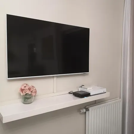 Grand T2 Avec Jardin Et Parking Proche Paris Et 아파트 *